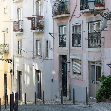 Plum Guide - The Bowie Lisbon